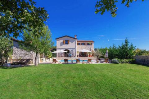 Istra, Svetvinčenat - predivna vila sa bazenom