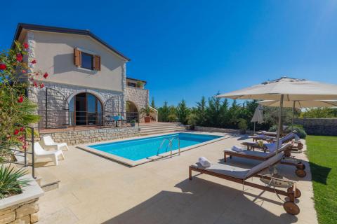 Istra, Svetvinčenat - predivna vila sa bazenom