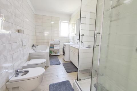 Condo/Apartment Kostrena, 105m2