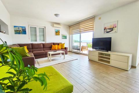 Condo/Apartment Kostrena, 105m2