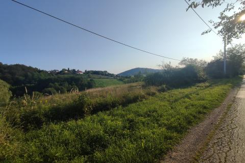 Karlovac-okolica, građevinski teren 726 m2