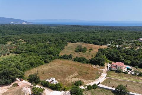 Istra, Krnica - građevinsko zemljište sa posebnim uvjetima