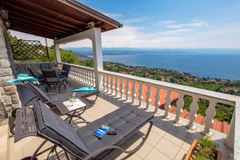 OPATIJA,LOVRAN- stan s panoramskim pogledom na more