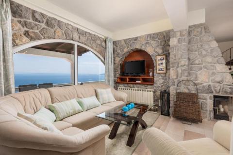 OPATIJA,LOVRAN- stan s panoramskim pogledom na more