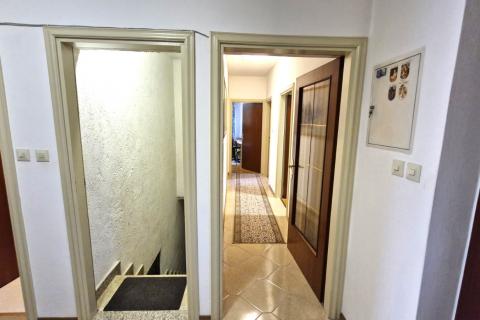 Pazin, Zarečje – Kuća 200 m² u miru prirode, zelenilo, pogled na rijeku