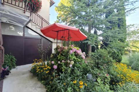 Pazin, Zarečje – Kuća 200 m² u miru prirode, zelenilo, pogled na rijeku