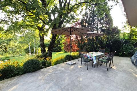 Pazin, Zarečje – Kuća 200 m² u miru prirode, zelenilo, pogled na rijeku