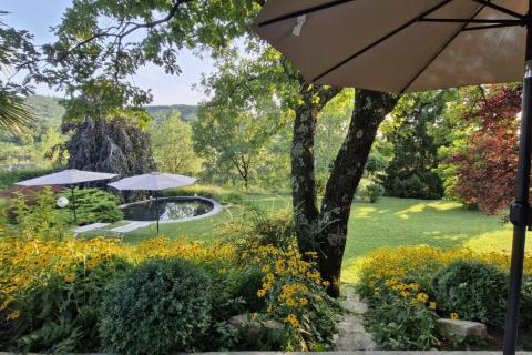 Pazin, Zarečje – Kuća 200 m² u miru prirode, zelenilo, pogled na rijeku