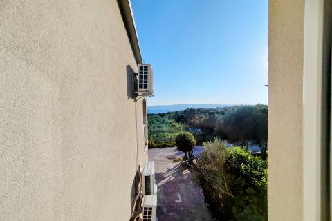 SELCE- apartman s pogledom na more i bazenom 