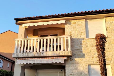 SELCE- apartman s pogledom na more i bazenom 