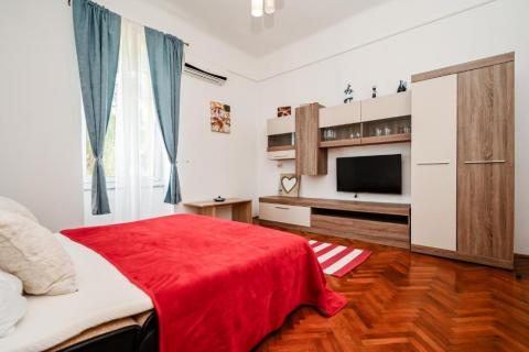 OPATIJA,IČIĆI- stan s parkingom, prvi red do mora