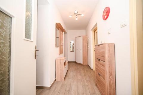 OPATIJA,IČIĆI- stan s parkingom, prvi red do mora