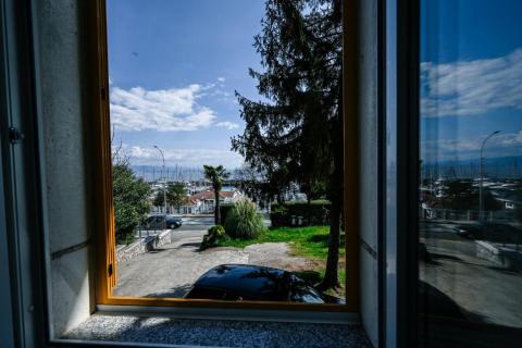 OPATIJA,IČIĆI- stan s parkingom, prvi red do mora