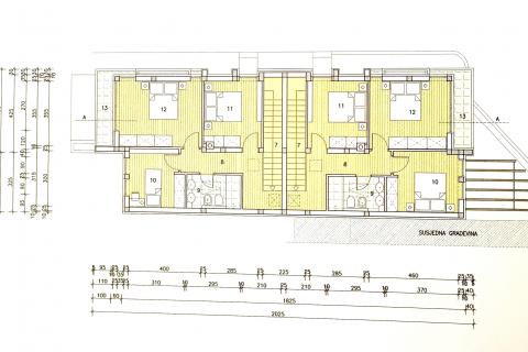 Istra, Umag - građevinsko zemljište s dozvolom i projektom za duplex, plaćene komunalije i priključci