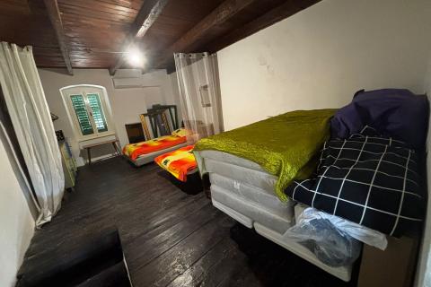 Draga Bašćanska - kuća 80m2, okućnica 90m2, spremišta 70m2, parking