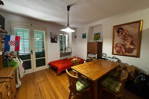 Draga Bašćanska - kuća 80m2, okućnica 90m2, spremišta 70m2, parking