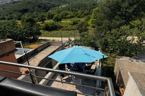 Draga Bašćanska - kuća 80m2, okućnica 90m2, spremišta 70m2, parking