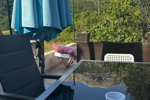 Draga Bašćanska - kuća 80m2, okućnica 90m2, spremišta 70m2, parking