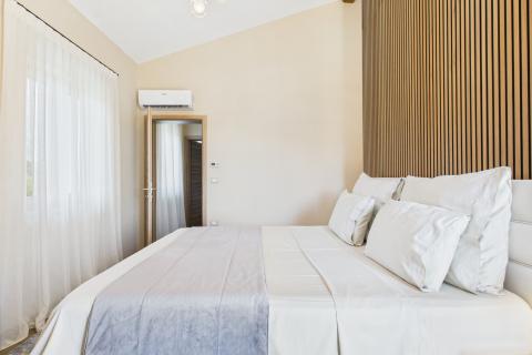 Istra,Karigador-Samostojeća kuća s bazenom