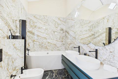 Istra,Karigador-Samostojeća kuća s bazenom