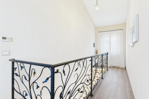 Istra,Karigador-Samostojeća kuća s bazenom