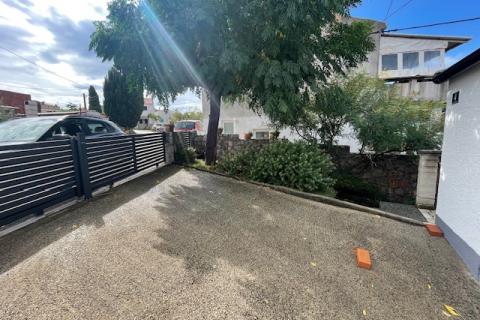 Insel KRK – PUNAT, CHARMANTES STEINHAUS – 100 m VOM MEER ENTFERNT!