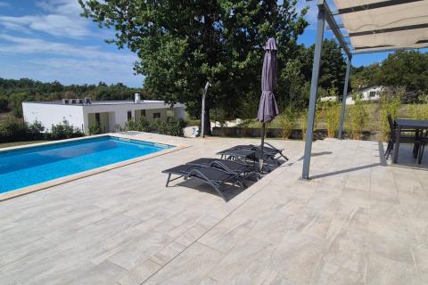 Istra, Sveti Petar u Šumi okolica samostojeća kuća sa okućnicom