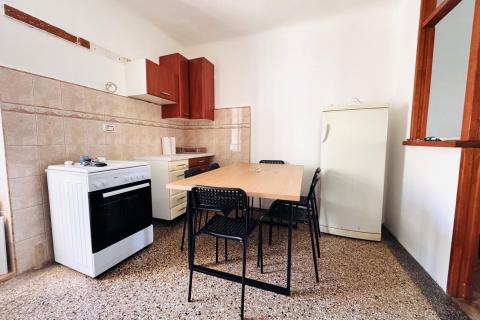 Rijeka- stan za najam, 7 radnika