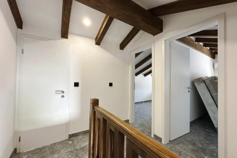 Huis Cere, Žminj, 90m2