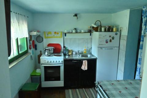 Kloštar Ivanić / Bešlinec - kuća s vrtom i voćnjakom