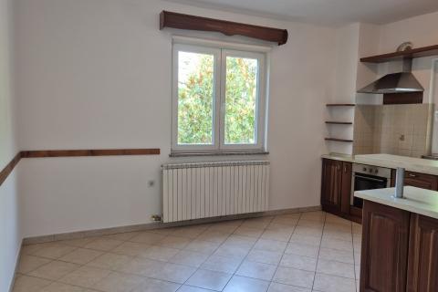 Istra, Žminj okolica - samostojeća kuća sa okućnicom 2 km od Žminja