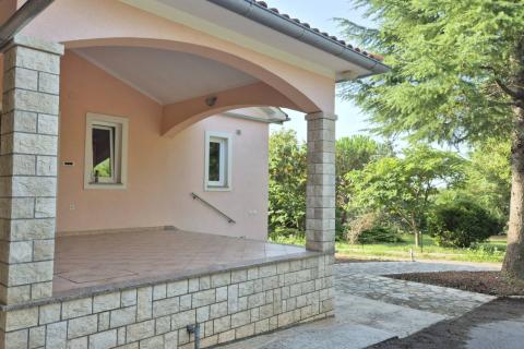 Istra, Žminj okolica - samostojeća kuća sa okućnicom 2 km od Žminja