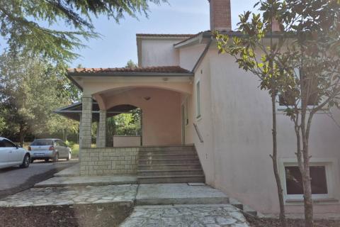 Istra, Žminj okolica - samostojeća kuća sa okućnicom 2 km od Žminja