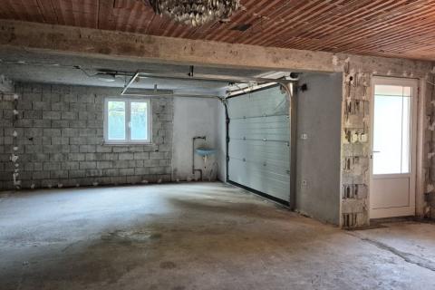 Istra, Žminj okolica - samostojeća kuća sa okućnicom 2 km od Žminja