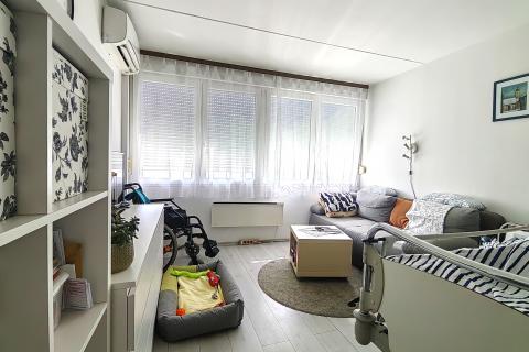 Wohnung Folnegovićevo naselje, Peščenica - Žitnjak, 64,40m2