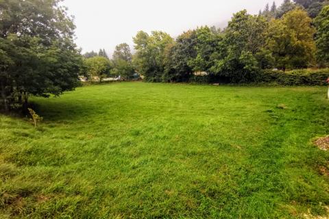 Klana, građevinsko zemljište od 1986m2 uz cestu