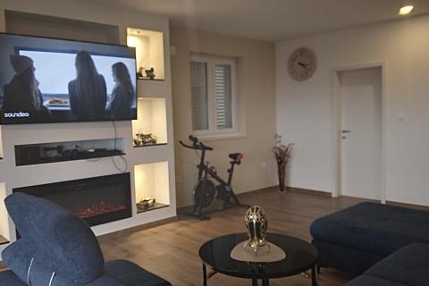 Matulji, Mihotići, dvosoban i moderno uređen stan, 63 m2