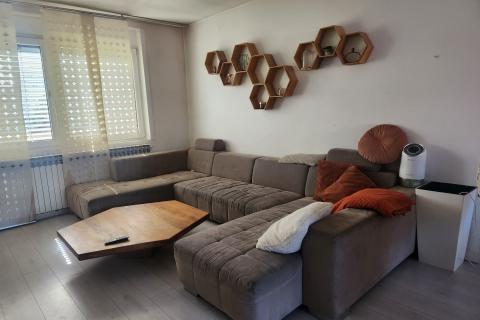 House Kromosovo naselje, Velika Gorica, 222m2