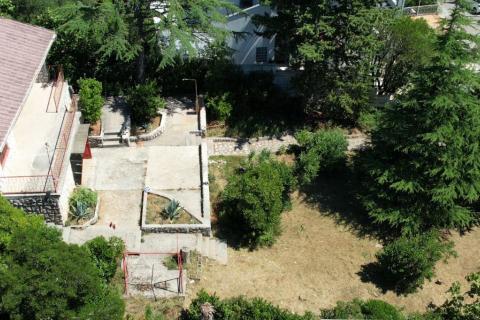 Novi Vinodolski, Bribirska obala- građevinsko zemljište 1000m2, 2.red od mora