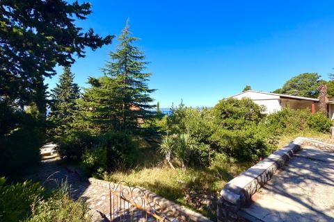 Novi Vinodolski, Bribirska obala- građevinsko zemljište 1000m2, 2.red od mora