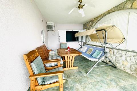 Crikvenica- stan sa parkingom, 80 m od mora