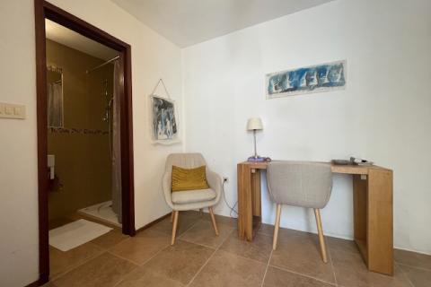 Insel Krk, Dobrinj, Haus mit Dachterrasse und Meerblick