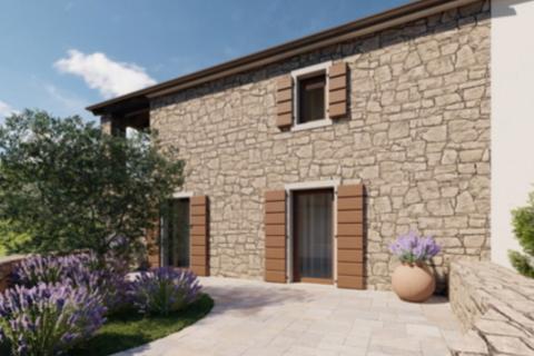 Istra,Momjan,okolica-Renovirana kuća s pogledom na more