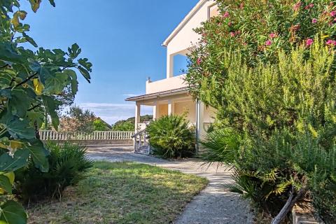 Дом Kampor, Rab, 220m2