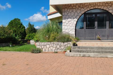 Bedrijfspand Dražice, Jelenje, 60m2