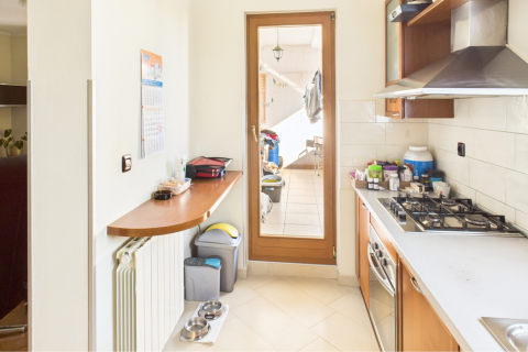 ISTRIA, ŽMINJ – Appartamento con giardino, cucina estiva e cantina