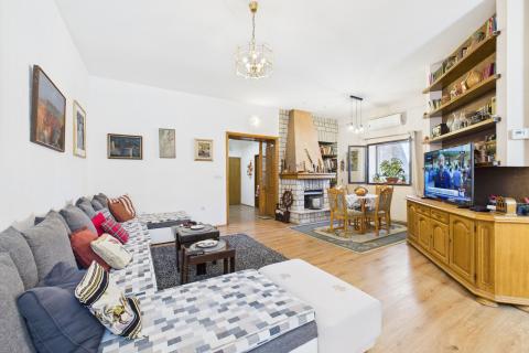 Istra,Pula - gospodski stan u austrougarskoj vili