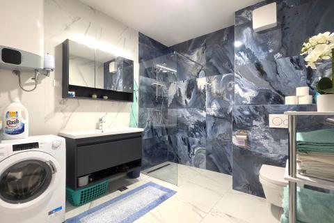 Istra,Umag-Luksuzni stan u prizemlju novogradnje