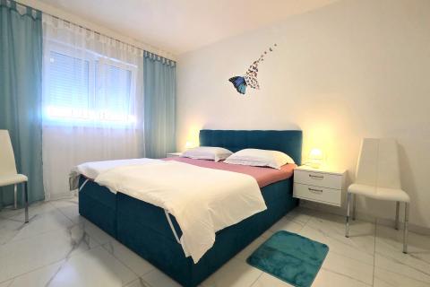 Istra,Umag-Luksuzni stan u prizemlju novogradnje