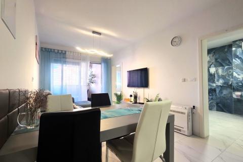 Istra,Umag-Luksuzni stan u prizemlju novogradnje